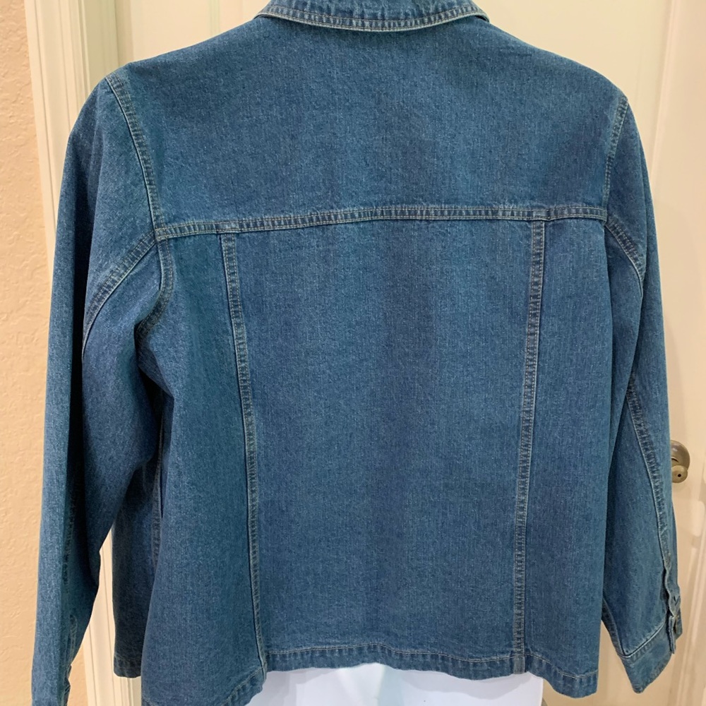 Women’s Denim & Co Embroidered Jean Jacket - Picture 2 of 8